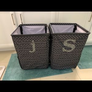 Laundry Hampers read description